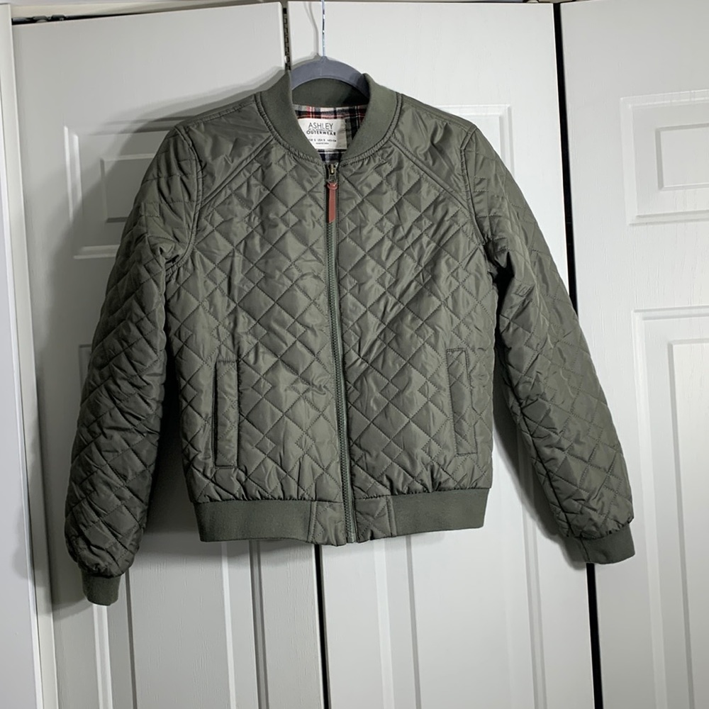 Olive green quilted bomber jacket NWOT